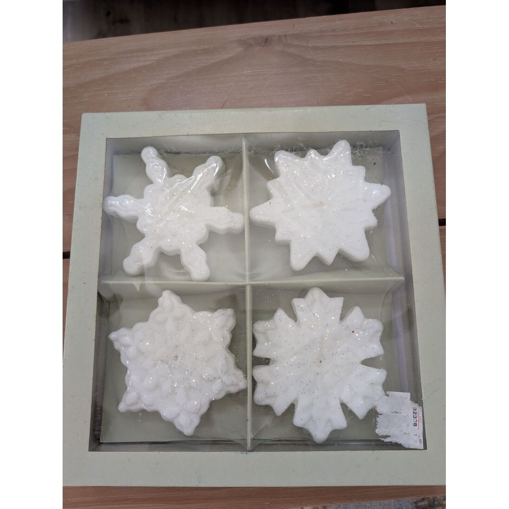 Christmas Snowflake Candles,‎ White With Glitter!  Set of 4, New!